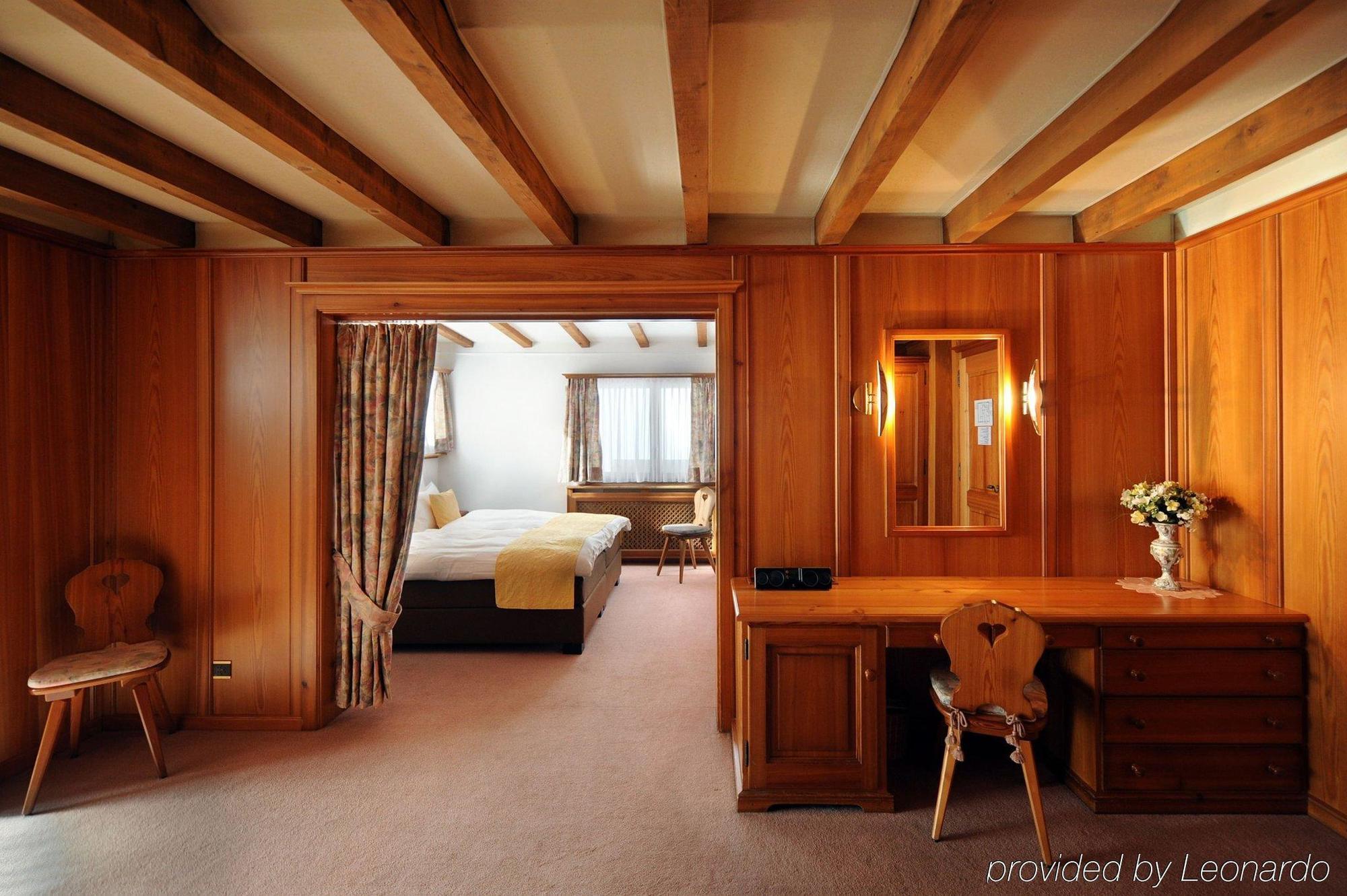 Hotel Tschugge Zermatt Restaurant photo